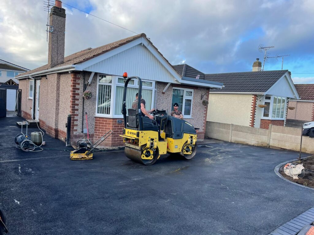 Tarmac Resurfacing Services