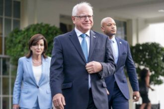 Kamala Harris Selects Tim Walz