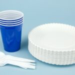 Tableware for events: paper or plastic