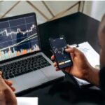 South African Traders Invest