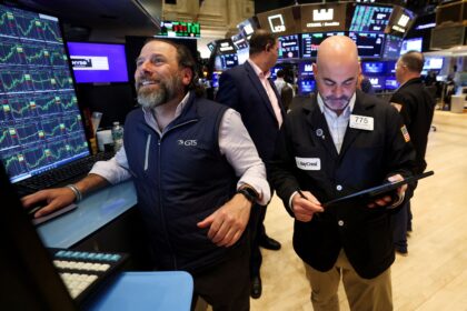 European Stocks Open Higher as Oil Prices Rise and Investors Eye Corporate Earnings